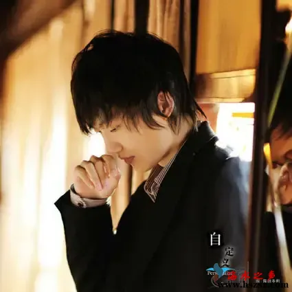 许嵩（Vae）.webp